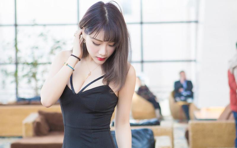丽江贵阳私人伴游楚菲经纪人联系方式