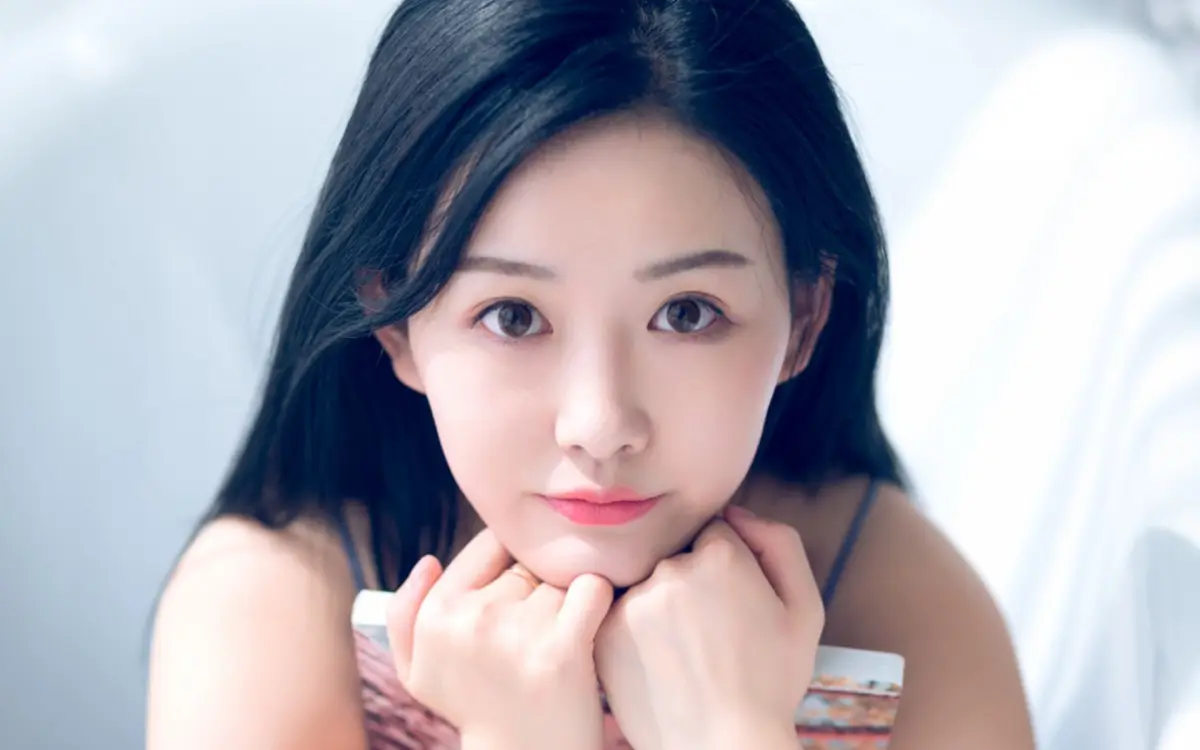 丽江哈尔滨私人伴游燕子