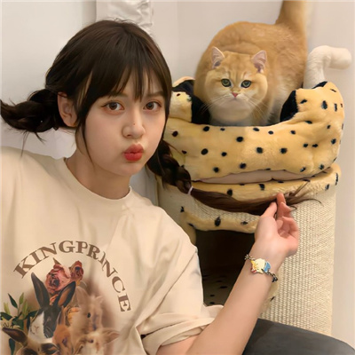 丽江伴游女生星晓莉的资料