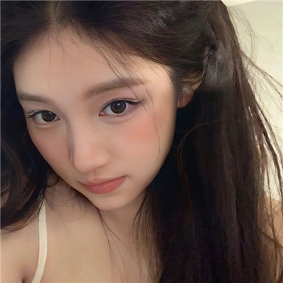 丽江伴游女生百之的资料