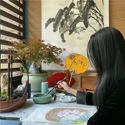 丽江伴游女生刀思若的资料